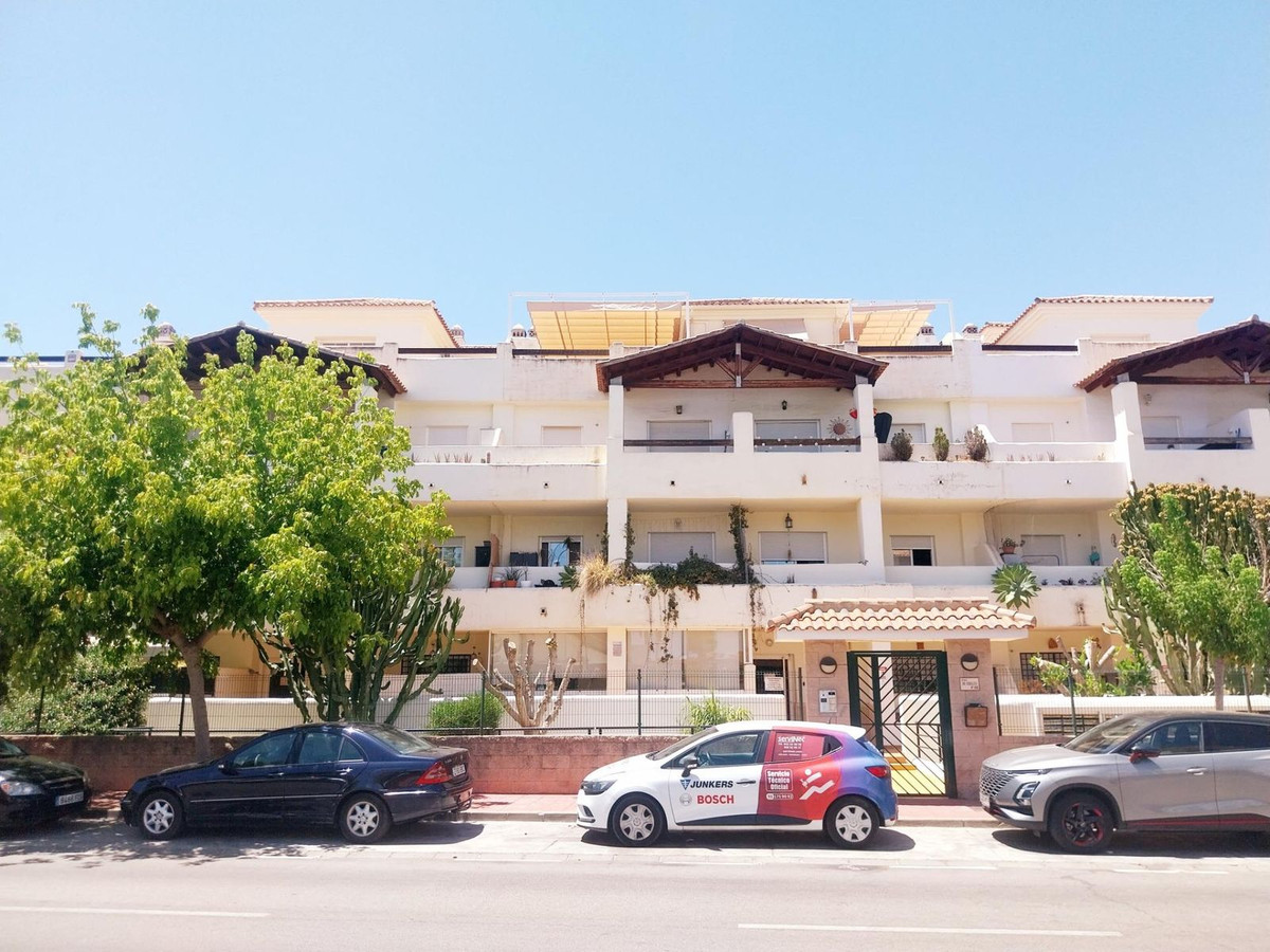 Se vende Apartamento Planta Baja de 2 dormitorios en Costa Del Sol, Málaga, España