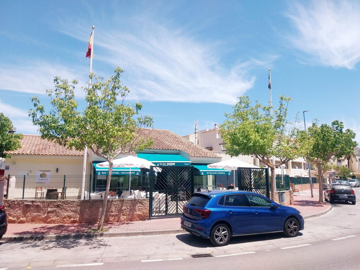 Se vende Apartamento Planta Baja de 2 dormitorios en Costa Del Sol, Málaga, España
