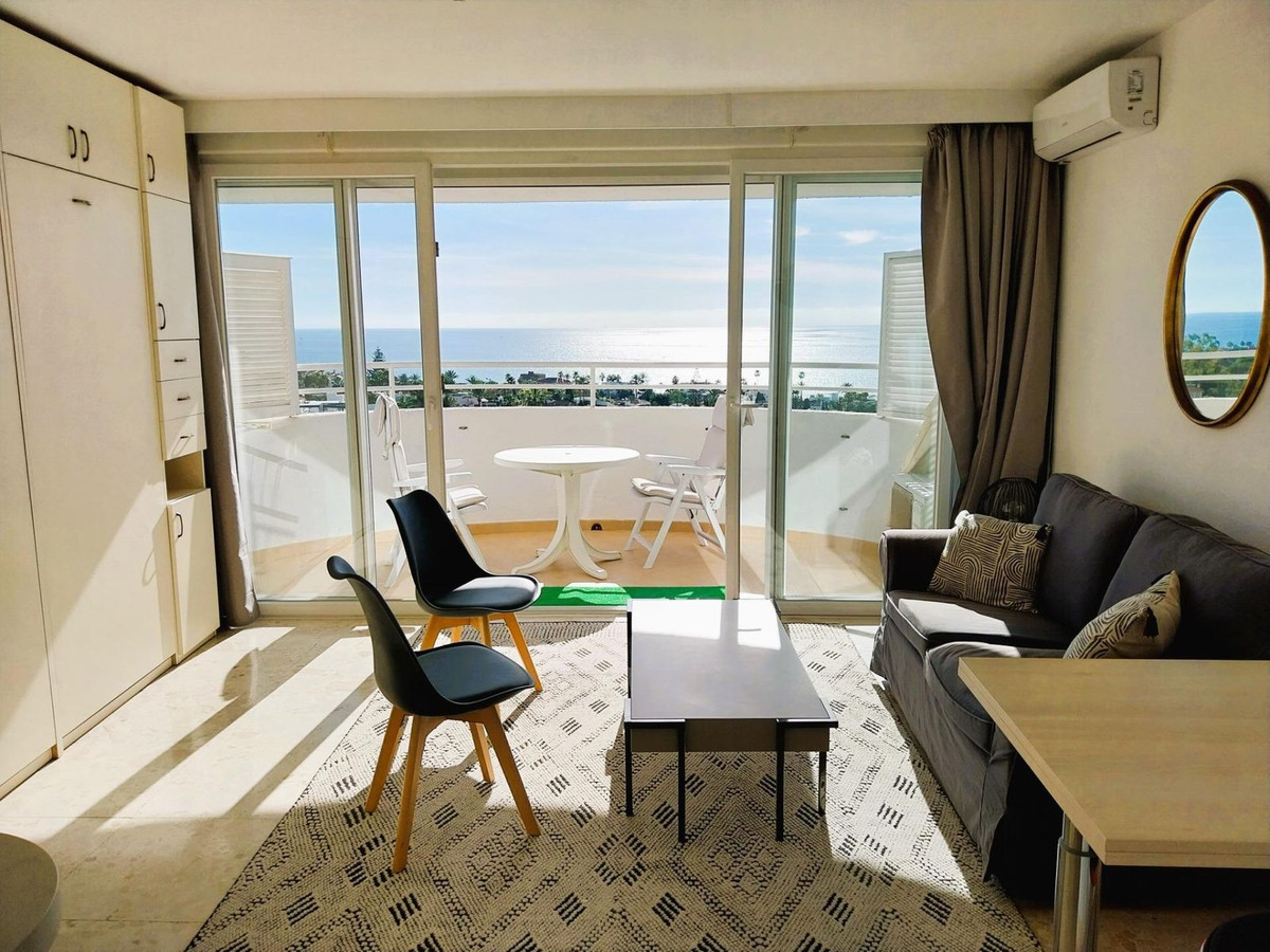 1 Bed Apartment for sale in Marbesa Costa Del Sol, Málaga, Spain