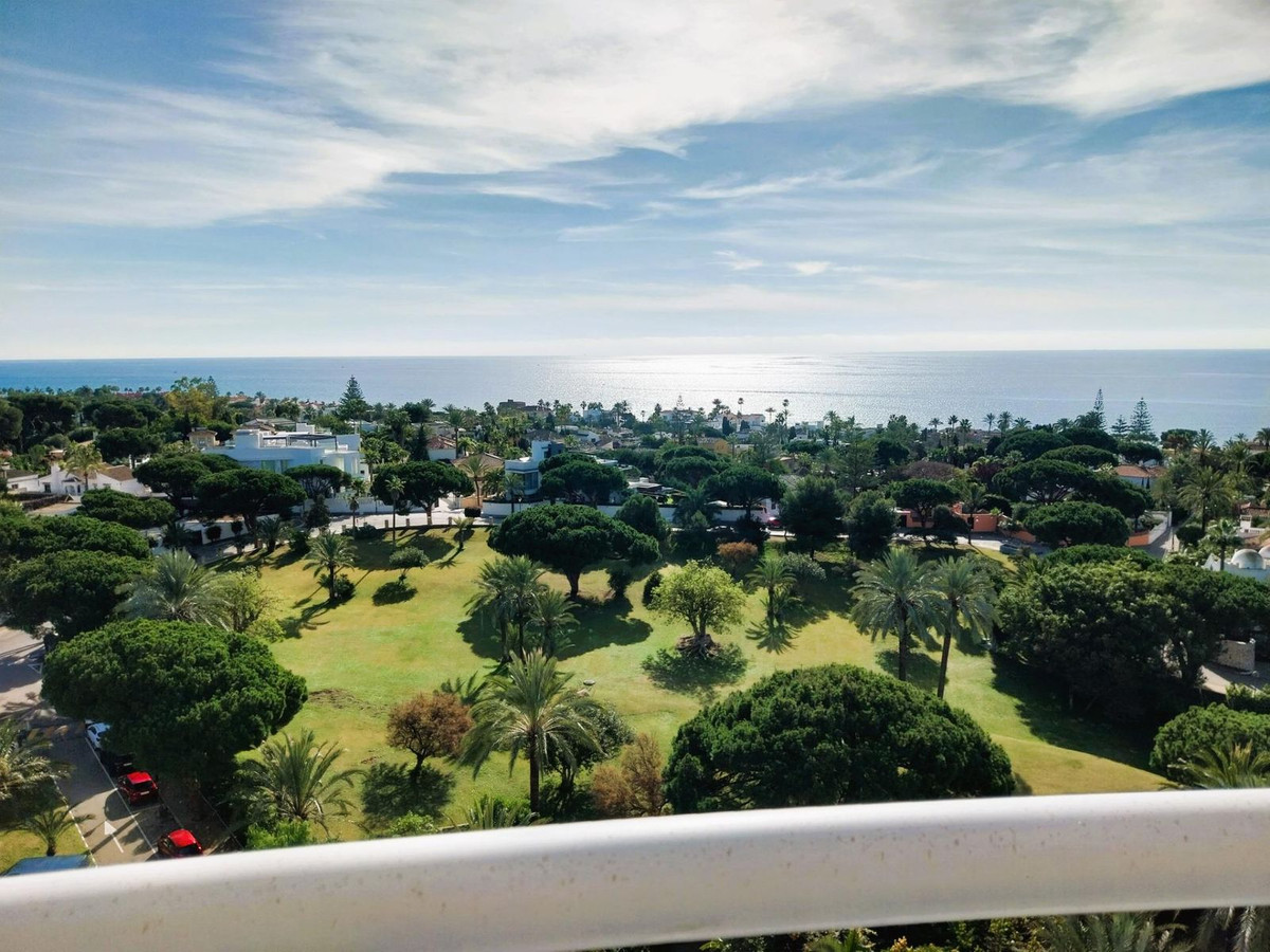 1 Bed Apartment for sale in Marbesa Costa Del Sol, Málaga, Spain