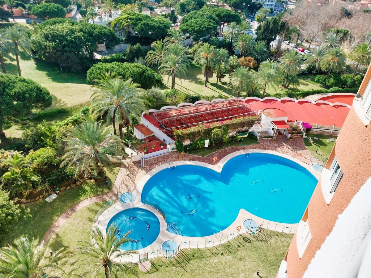 1 Bed Apartment for sale in Marbesa Costa Del Sol, Málaga, Spain