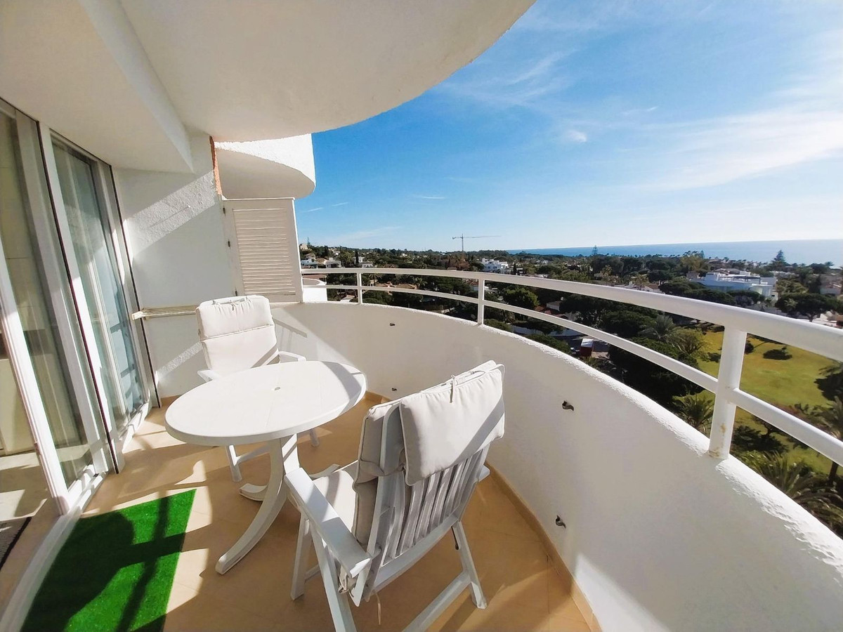 1 Bed Apartment for sale in Marbesa Costa Del Sol, Málaga, Spain