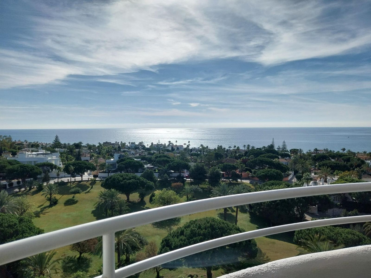 1 Bed Apartment for sale in Marbesa Costa Del Sol, Málaga, Spain