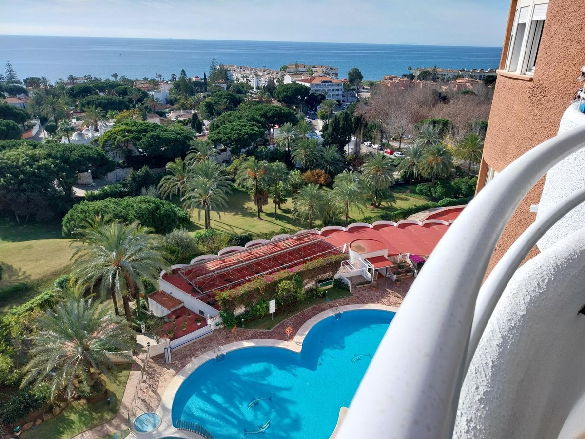 1 Bed Apartment for sale in Marbesa Costa Del Sol, Málaga, Spain
