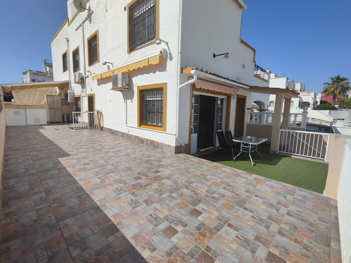 6 Bed Townhouse for sale in Los Altos Costa Blanca, Alicante, Spain
