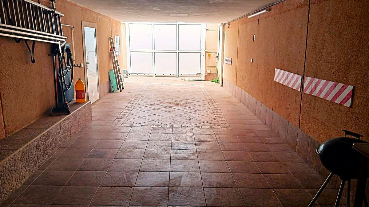 6 Bed Townhouse for sale in Los Altos Costa Blanca, Alicante, Spain
