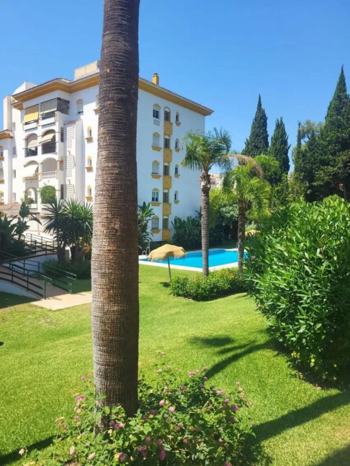 2 Bed Apartment for sale in Marbella Costa Del Sol, Málaga, Spain