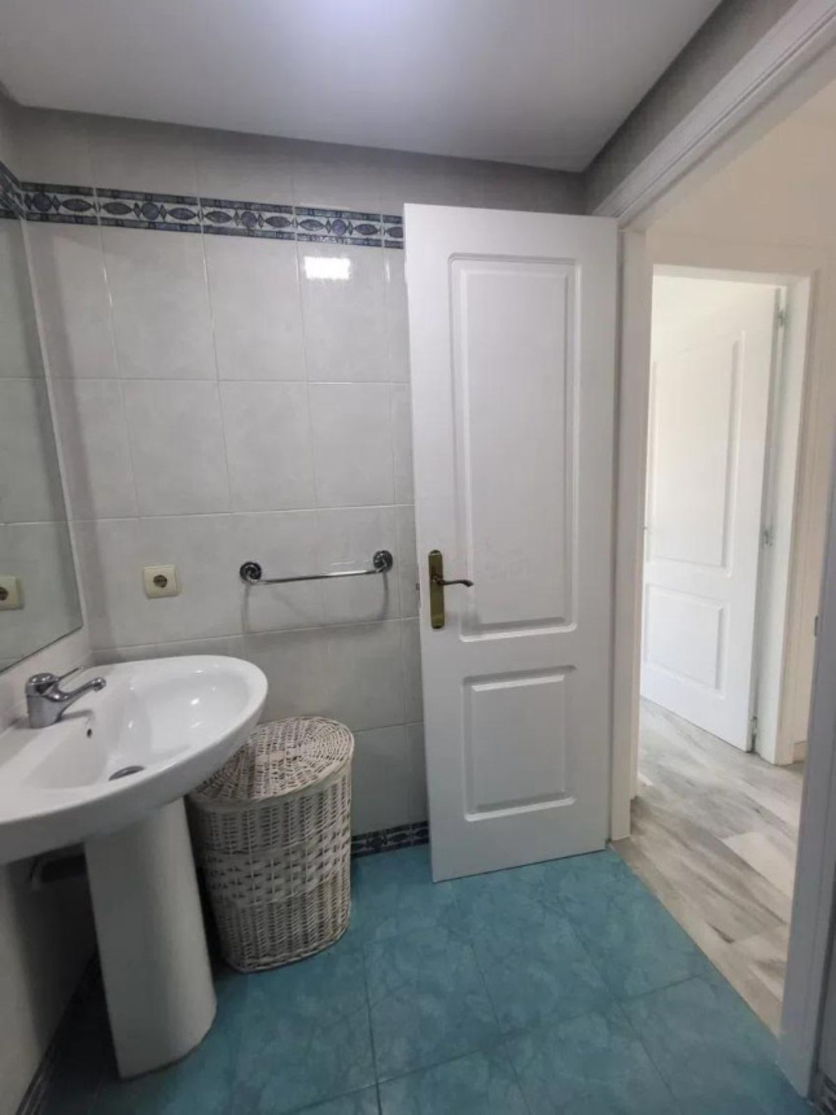 2 Bed Apartment for sale in Marbella Costa Del Sol, Málaga, Spain