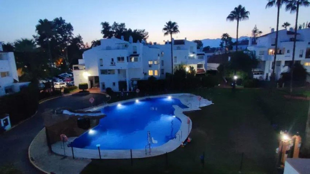 3 Bed Apartment for sale in Elviria Costa Del Sol, Málaga, Spain