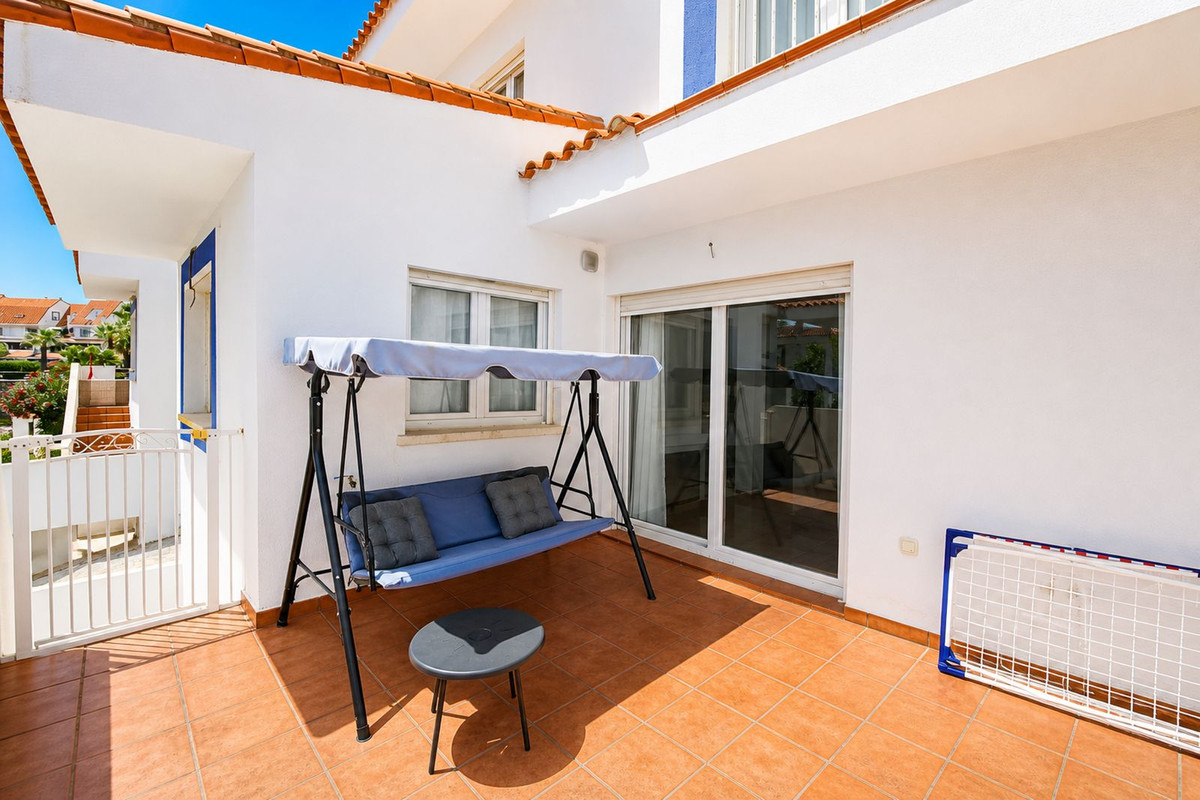 Se vende Villa - Chalet de 6 dormitorios en Costa Del Sol, Málaga, España