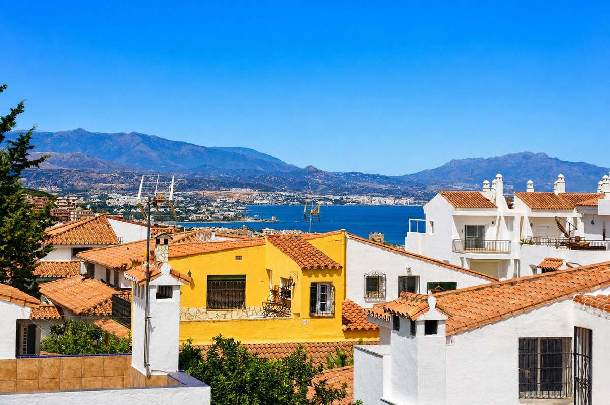 Se vende Villa - Chalet de 6 dormitorios en Costa Del Sol, Málaga, España