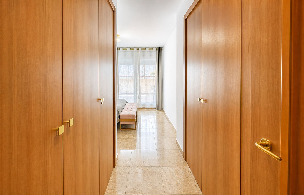 Se vende Villa - Chalet de 6 dormitorios en Costa Del Sol, Málaga, España