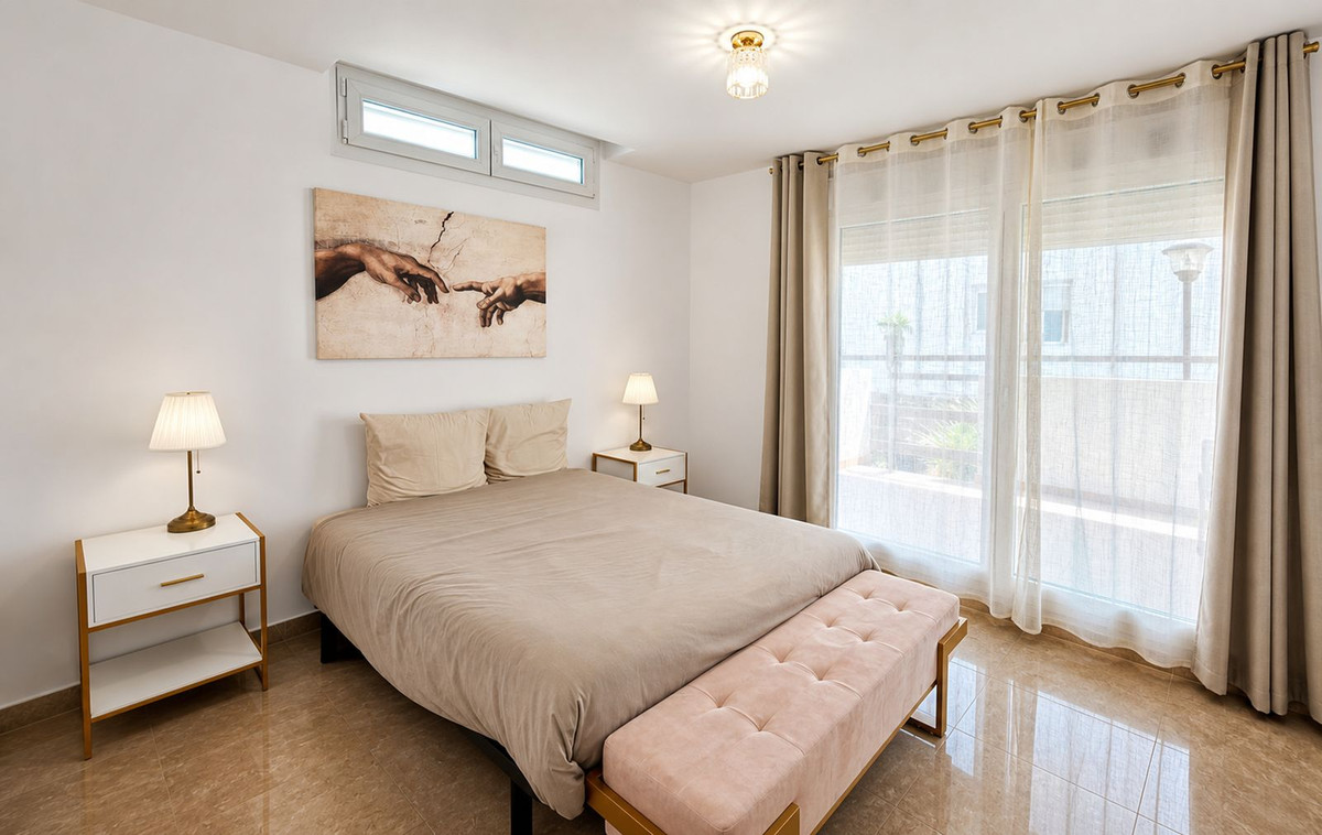 Se vende Villa - Chalet de 6 dormitorios en Costa Del Sol, Málaga, España