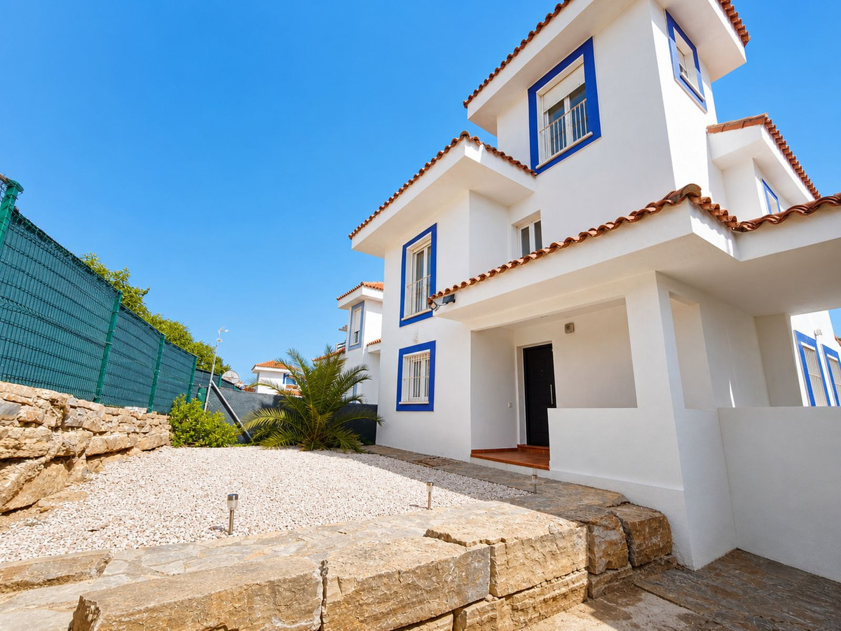 Se vende Villa - Chalet de 6 dormitorios en Costa Del Sol, Málaga, España