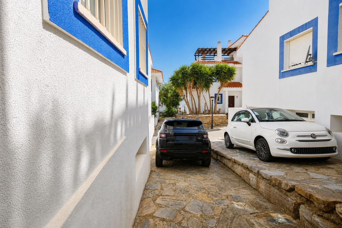 Se vende Villa - Chalet de 6 dormitorios en Costa Del Sol, Málaga, España