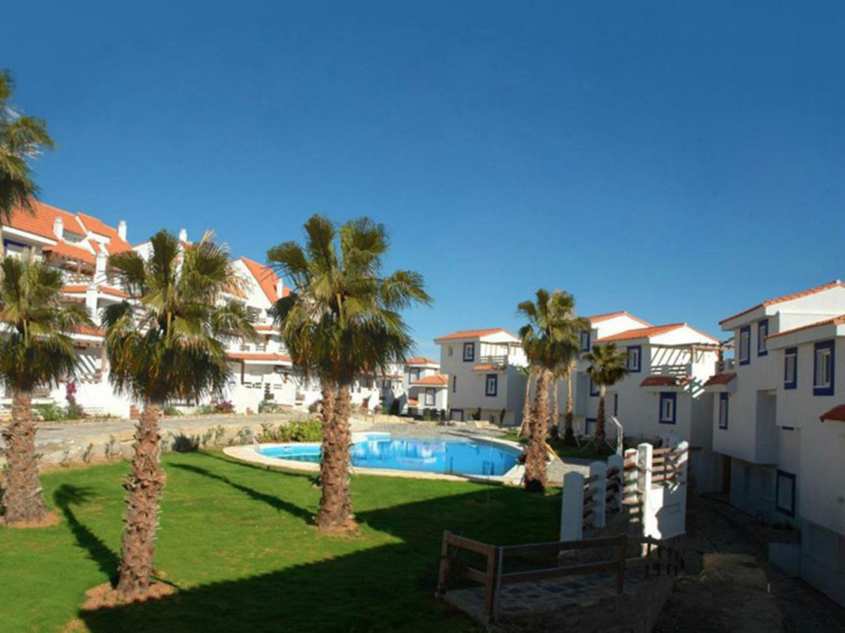 Se vende Villa - Chalet de 6 dormitorios en Costa Del Sol, Málaga, España