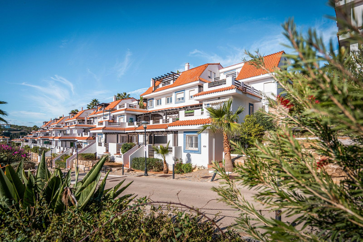 Se vende Villa - Chalet de 6 dormitorios en Costa Del Sol, Málaga, España