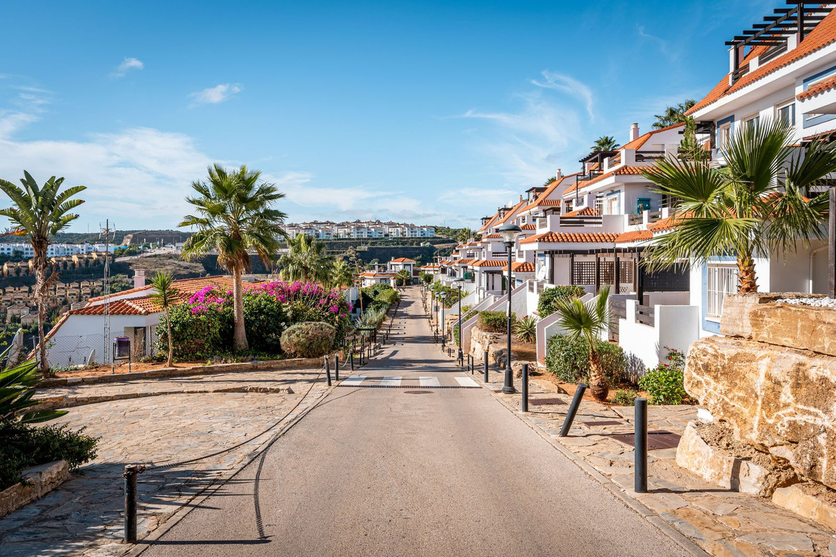 Se vende Villa - Chalet de 6 dormitorios en Costa Del Sol, Málaga, España