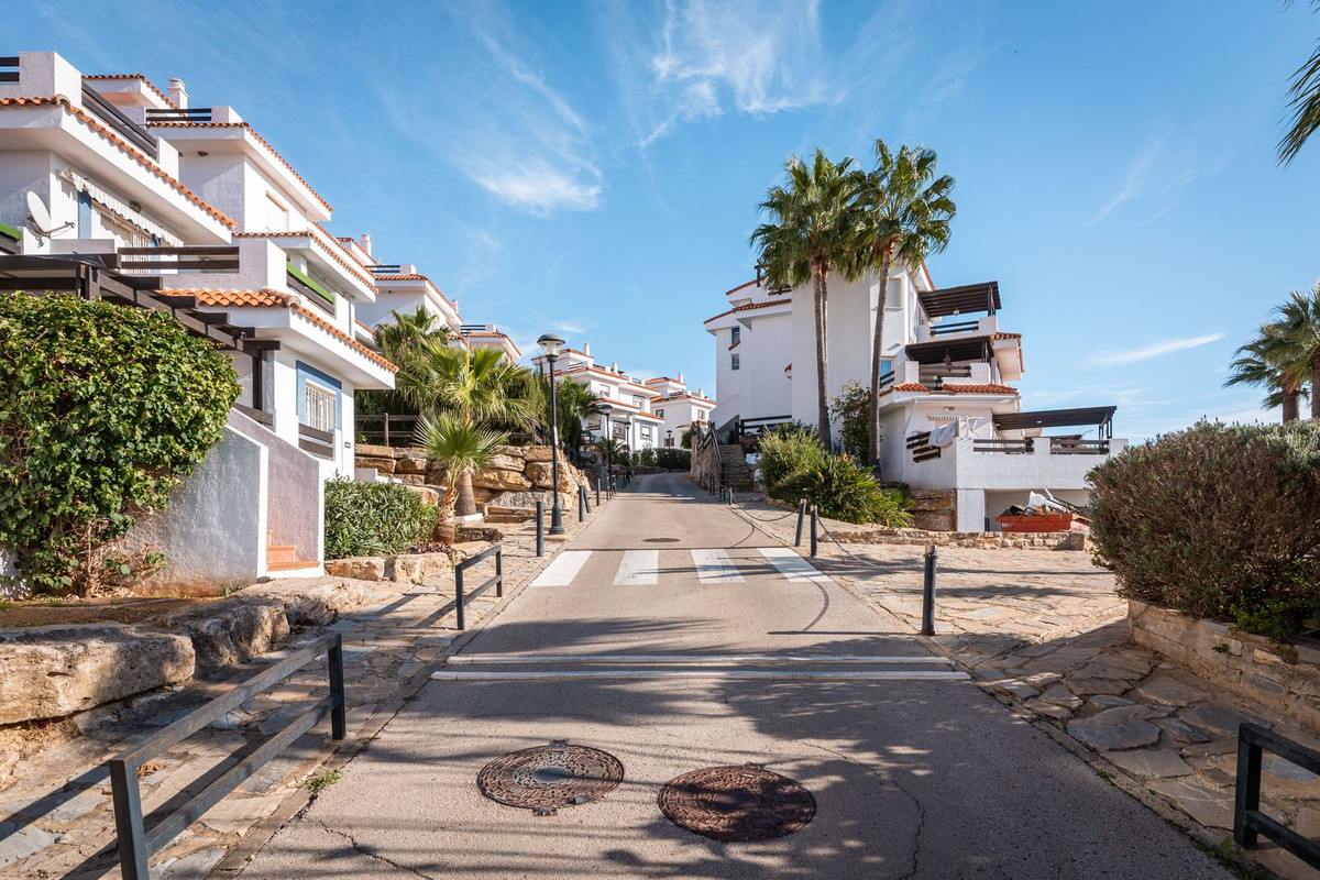 Se vende Villa - Chalet de 6 dormitorios en Costa Del Sol, Málaga, España