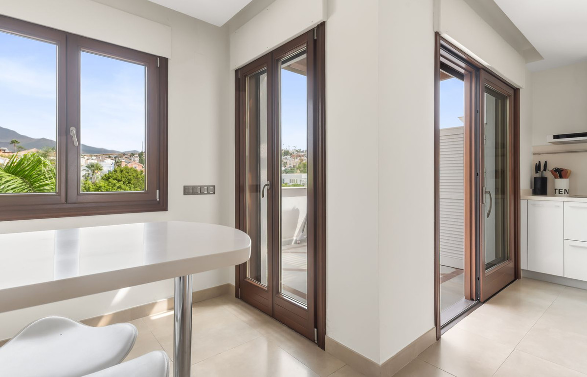 3 Bed Apartment for sale in Estepona Costa Del Sol, Málaga, Spain