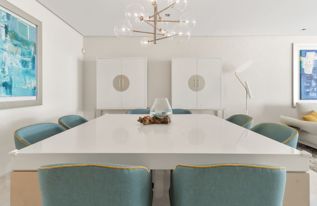 3 Bed Apartment for sale in Estepona Costa Del Sol, Málaga, Spain