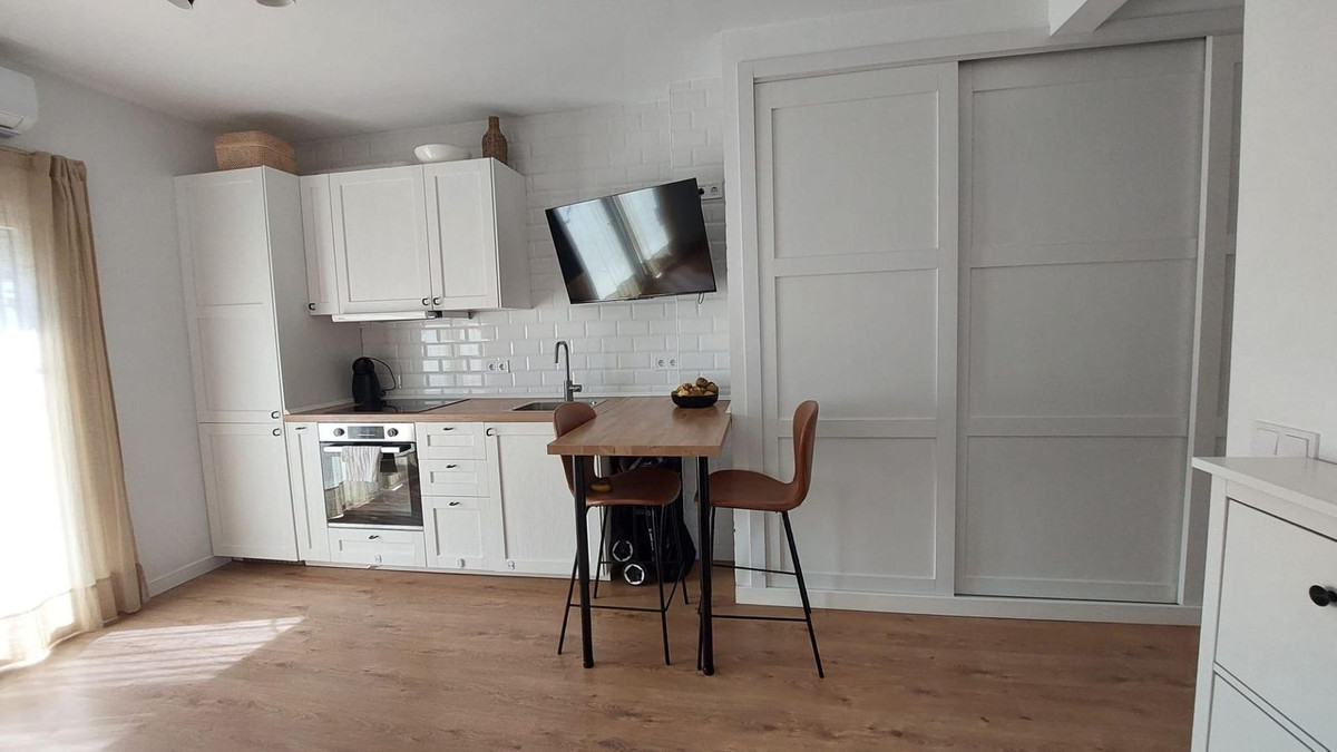 2 Bed Apartment for sale in Las Lagunas Costa Del Sol, Málaga, Spain