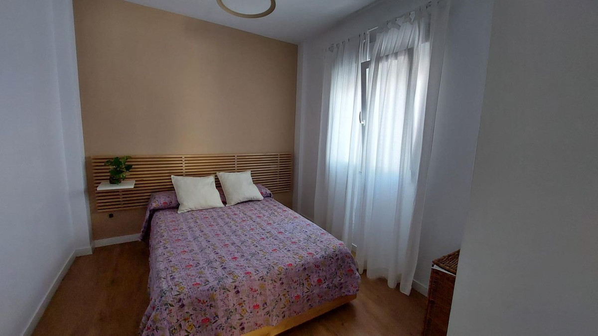 2 Bed Apartment for sale in Las Lagunas Costa Del Sol, Málaga, Spain