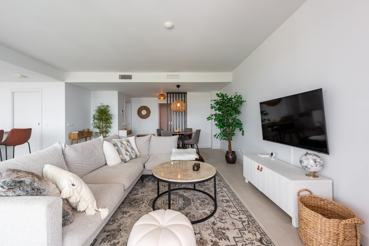 Se vende Apartamento Planta Media de 4 dormitorios en Costa Del Sol, Málaga, España