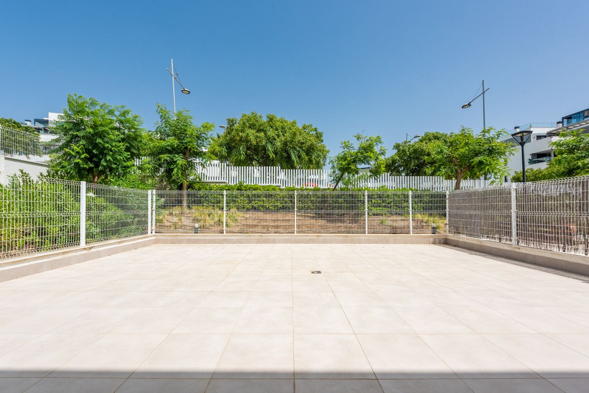 Se vende Apartamento Planta Media de 4 dormitorios en Costa Del Sol, Málaga, España