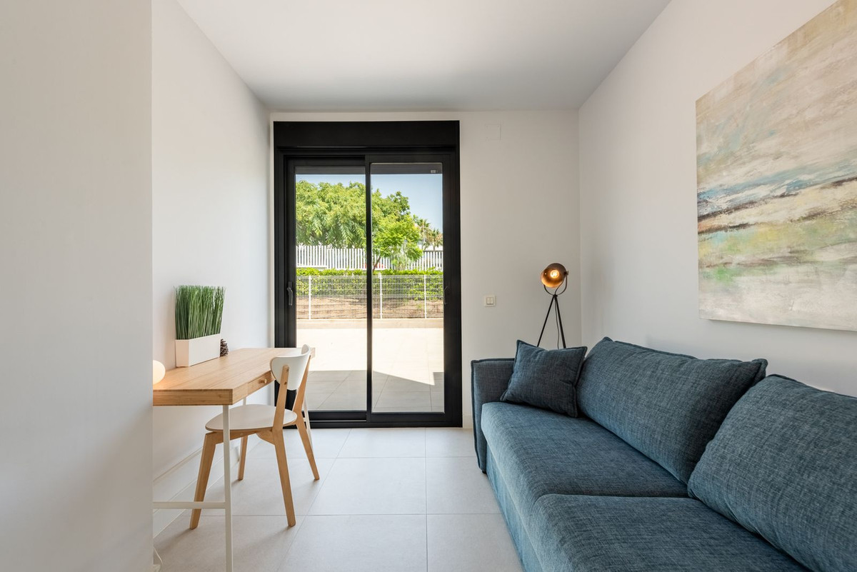 Se vende Apartamento Planta Media de 4 dormitorios en Costa Del Sol, Málaga, España