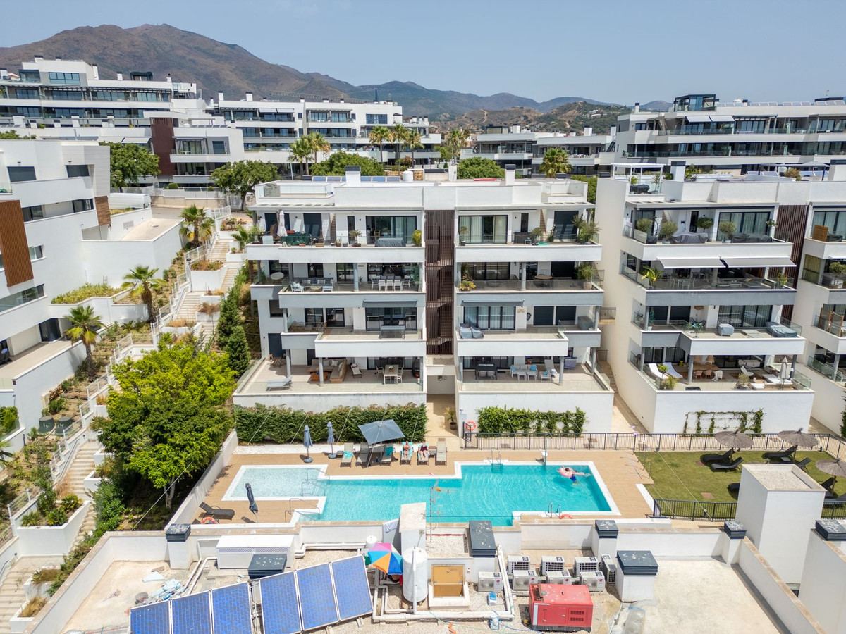 Se vende Apartamento Planta Media de 4 dormitorios en Costa Del Sol, Málaga, España