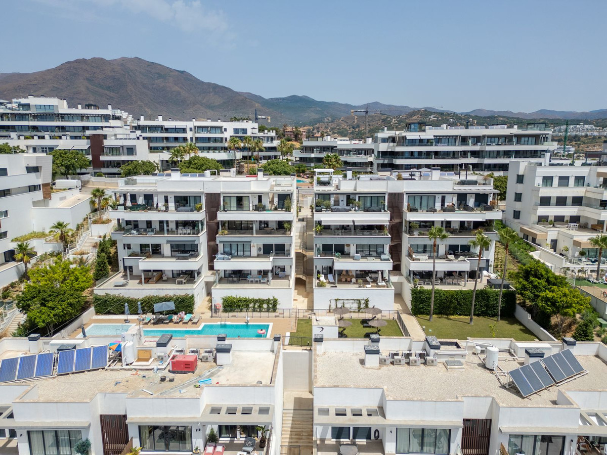 Se vende Apartamento Planta Media de 4 dormitorios en Costa Del Sol, Málaga, España
