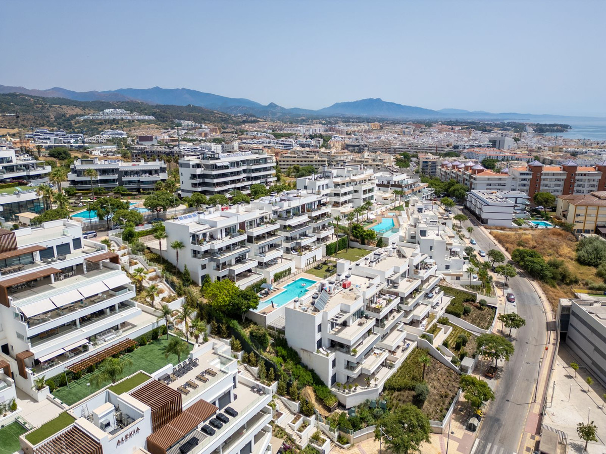 Se vende Apartamento Planta Media de 4 dormitorios en Costa Del Sol, Málaga, España