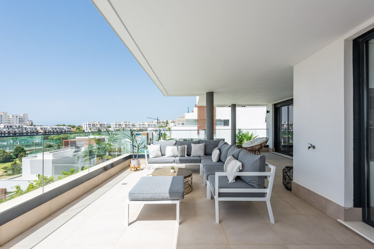 Se vende Apartamento Planta Media de 4 dormitorios en Costa Del Sol, Málaga, España
