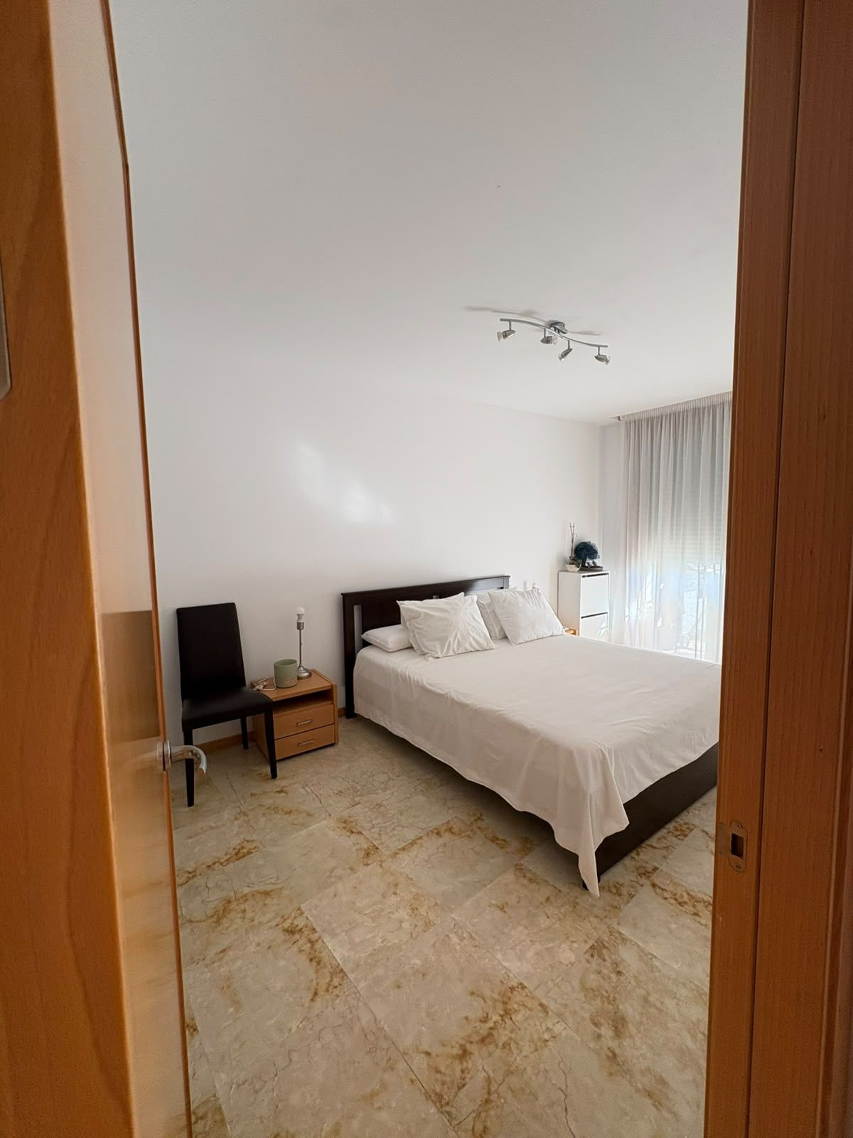 Se vende Apartamento Planta Media de 3 dormitorios en Costa Del Sol, Málaga, España