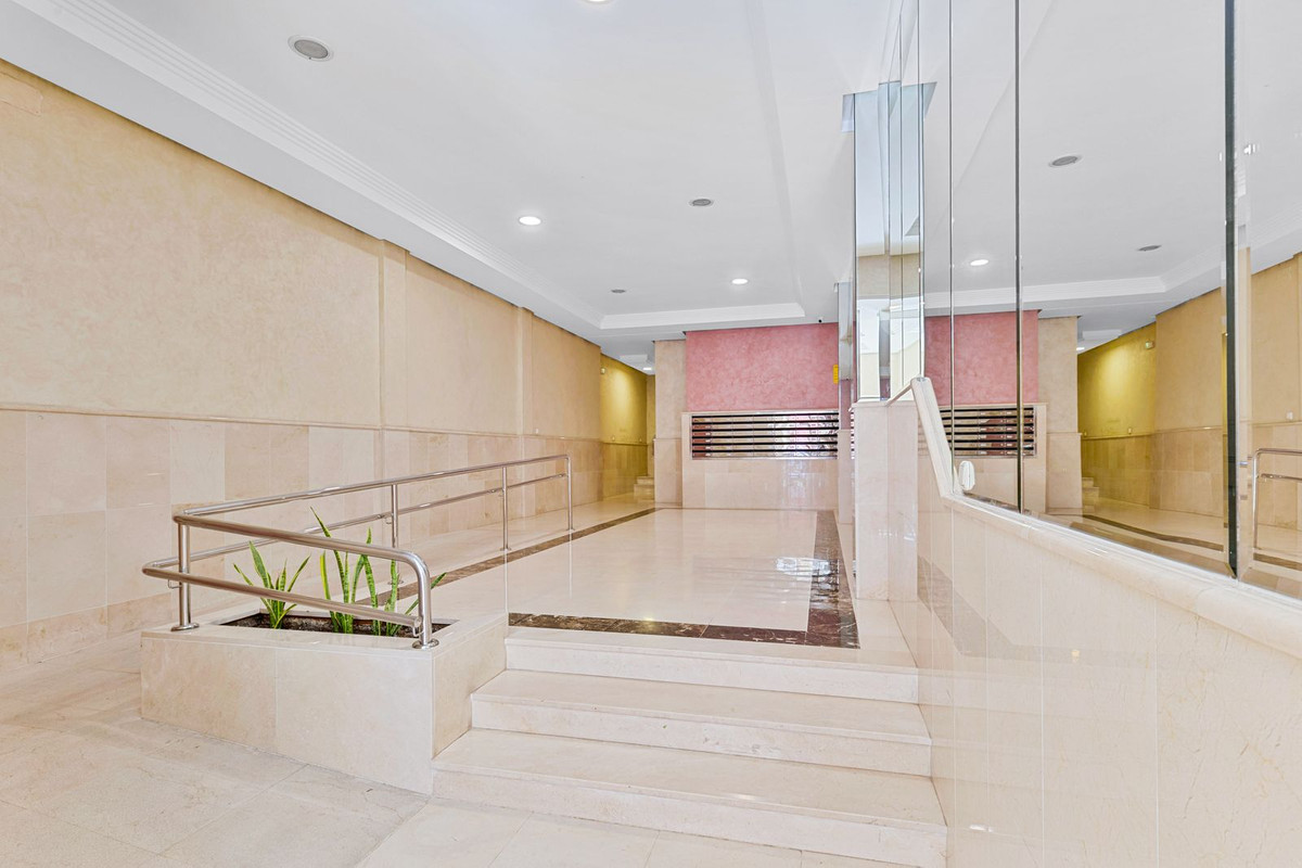 2 Bed Apartment for sale in Mijas Costa Costa Del Sol, Málaga, Spain