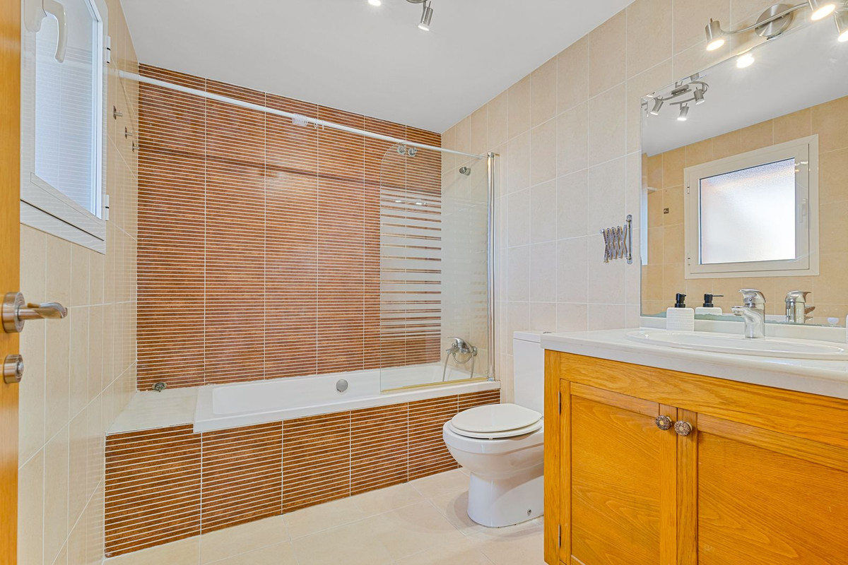 2 Bed Apartment for sale in Mijas Costa Costa Del Sol, Málaga, Spain