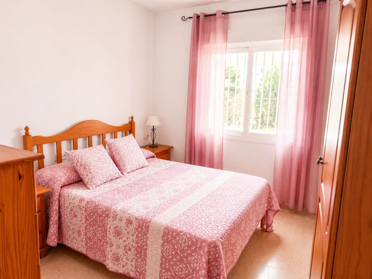 6 Bed Townhouse for sale in Estepona Costa Del Sol, Málaga, Spain