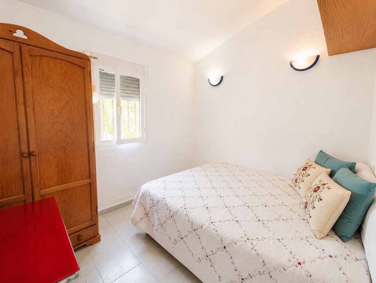 6 Bed Townhouse for sale in Estepona Costa Del Sol, Málaga, Spain
