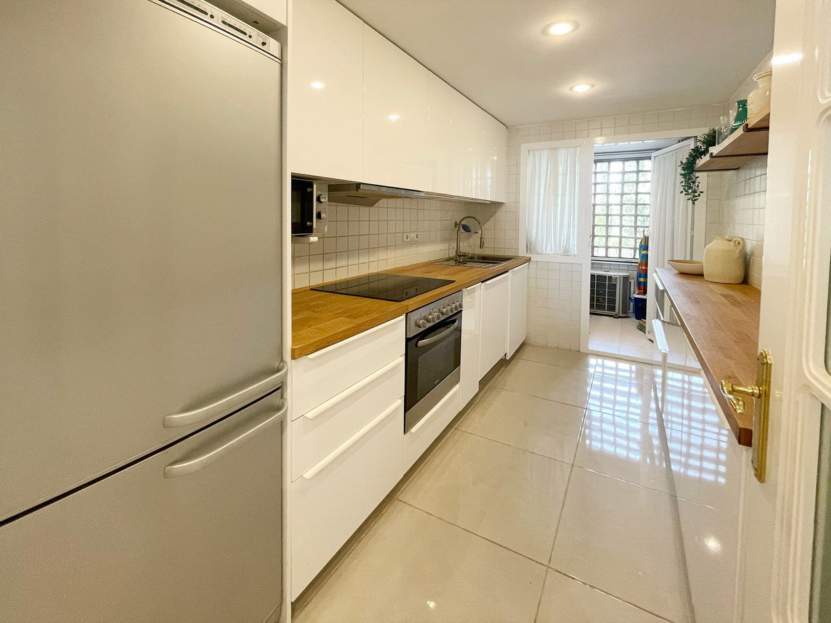 2 Bed Apartment for sale in Los Arqueros Costa Del Sol, Málaga, Spain