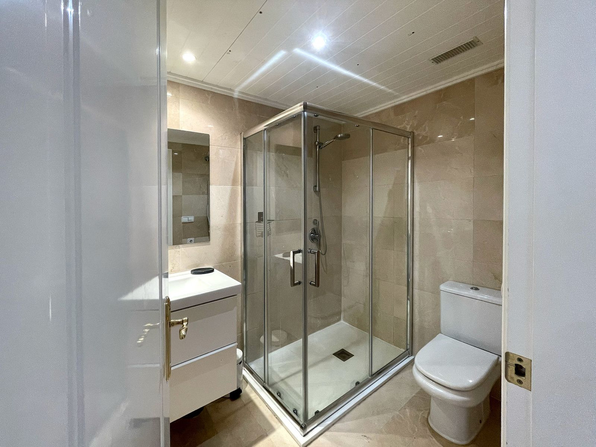2 Bed Apartment for sale in Los Arqueros Costa Del Sol, Málaga, Spain