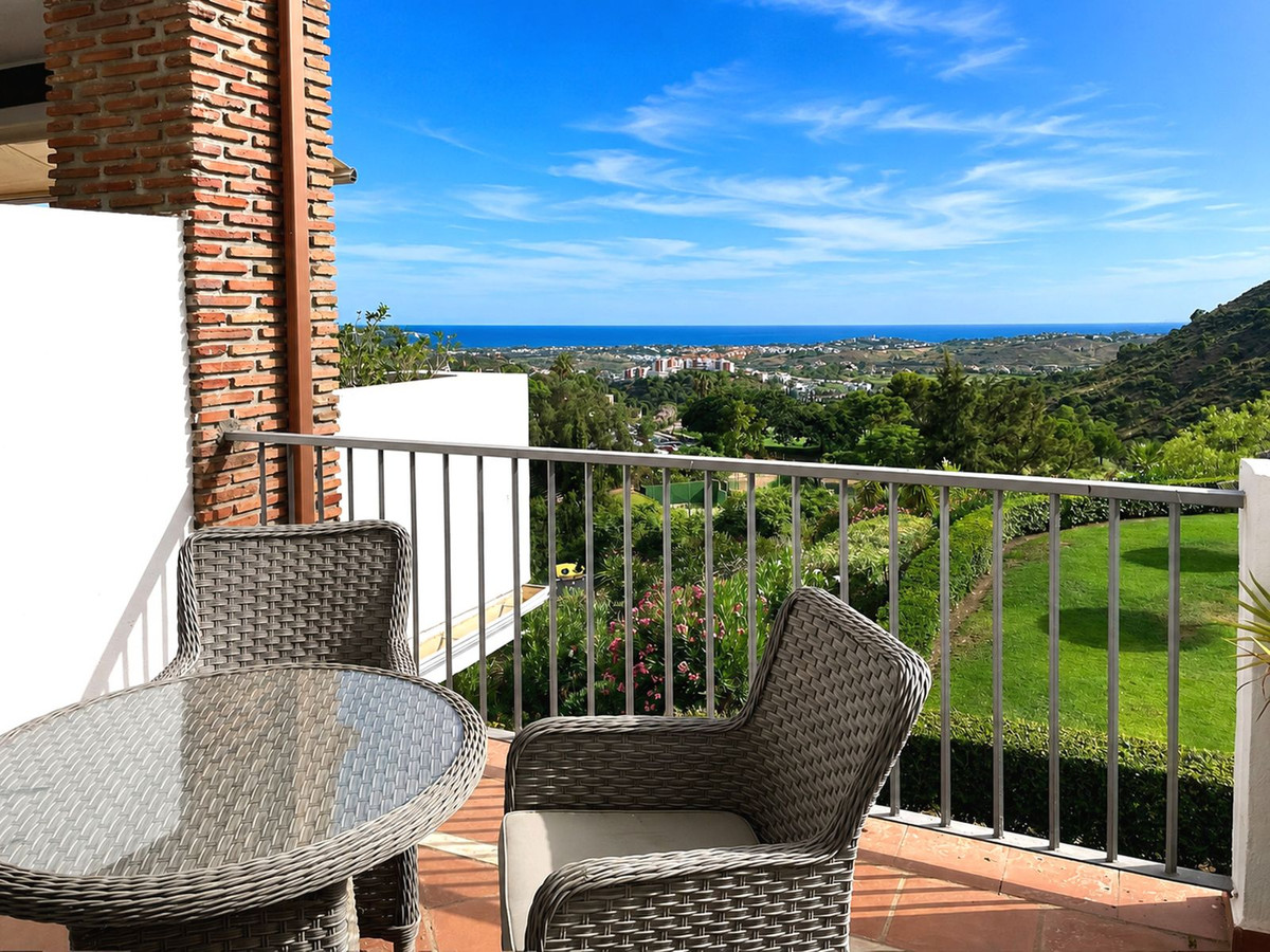 2 Bed Apartment for sale in Los Arqueros Costa Del Sol, Málaga, Spain