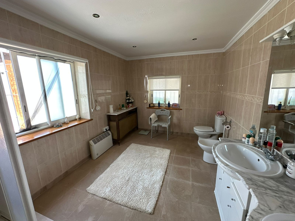 5 Bed Townhouse for sale in Orcheta Costa Blanca, Alicante, Spain