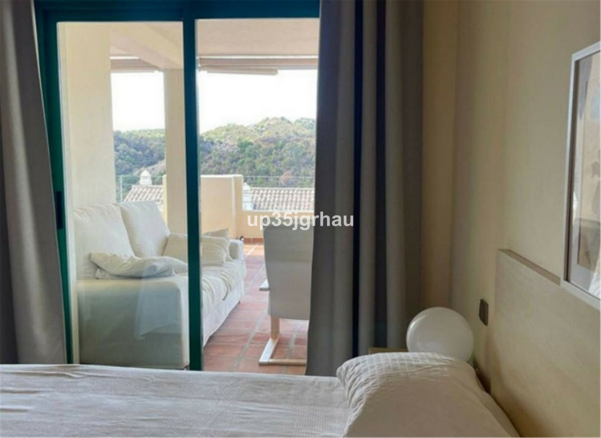2 Bed Apartment for sale in Selwo Costa Del Sol, Málaga, Spain