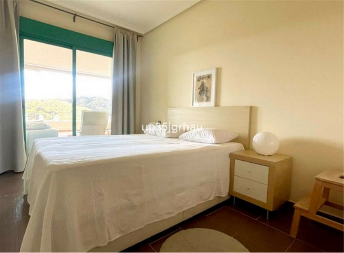 2 Bed Apartment for sale in Selwo Costa Del Sol, Málaga, Spain