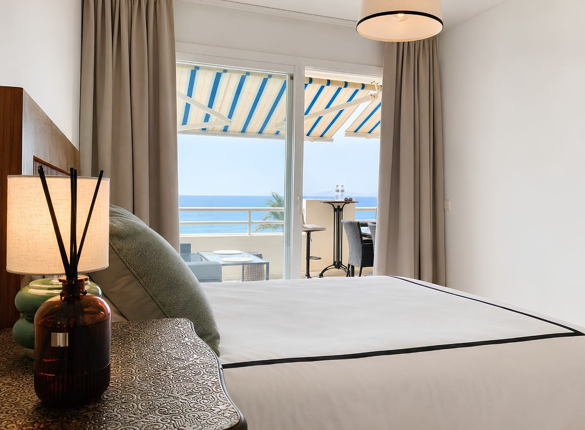 2 Bed Apartment for sale in El Chaparral Costa Del Sol, Málaga, Spain