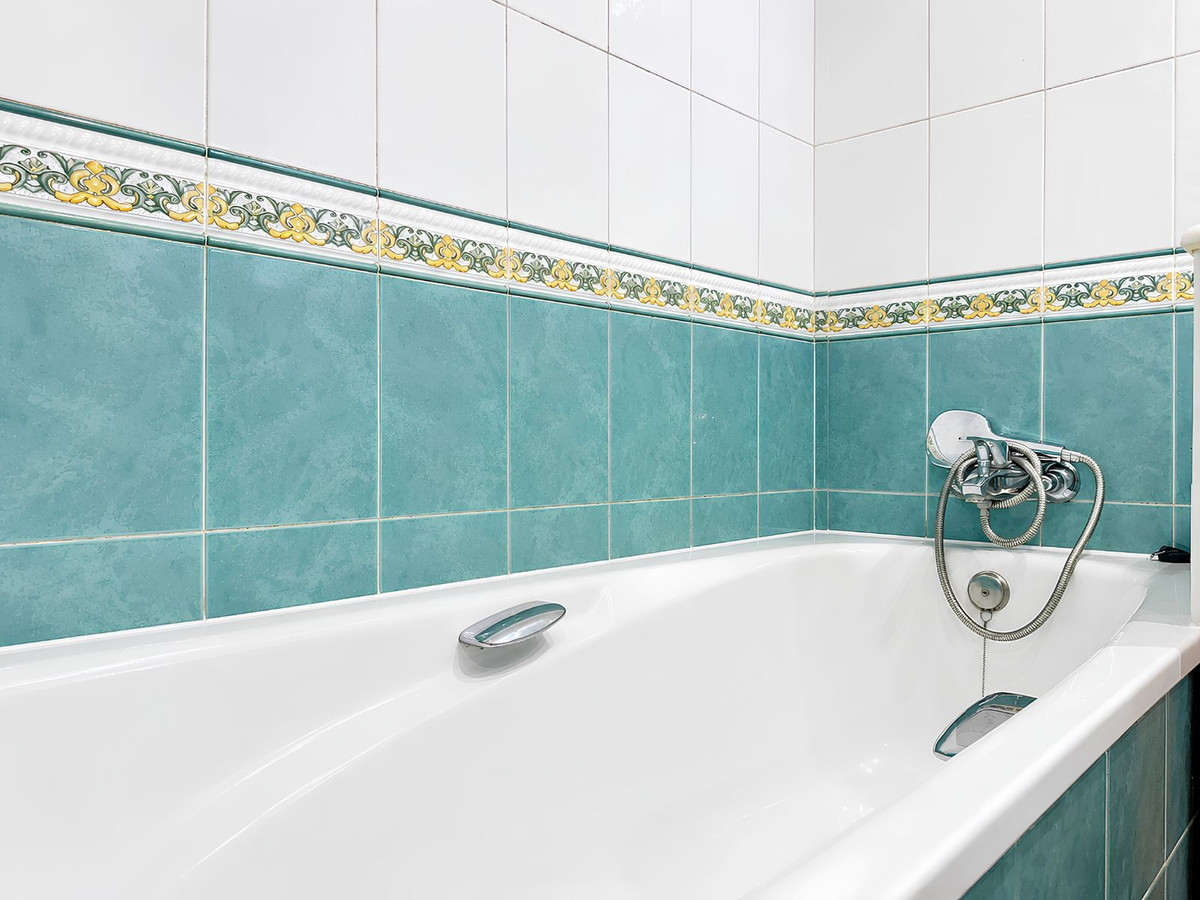 2 Bed Apartment for sale in El Chaparral Costa Del Sol, Málaga, Spain