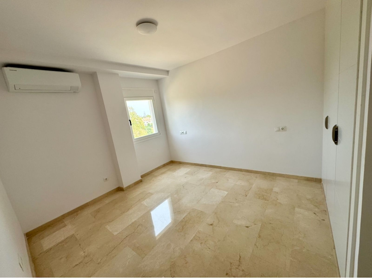 3 Bed Apartment for sale in Atalaya Costa Del Sol, Málaga, Spain