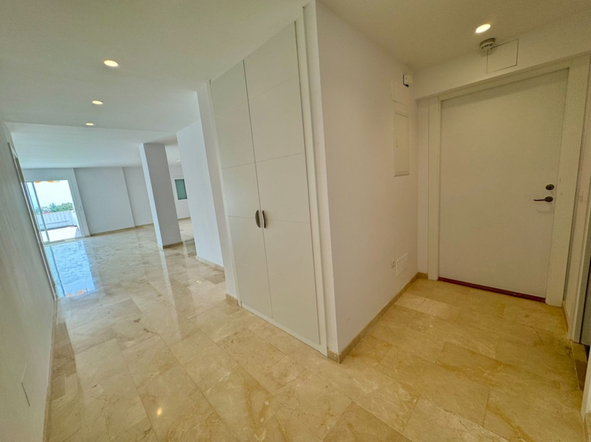 3 Bed Apartment for sale in Atalaya Costa Del Sol, Málaga, Spain