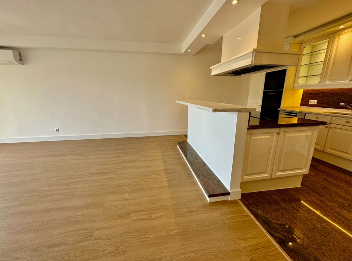 2 Bed Apartment for sale in Atalaya Costa Del Sol, Málaga, Spain